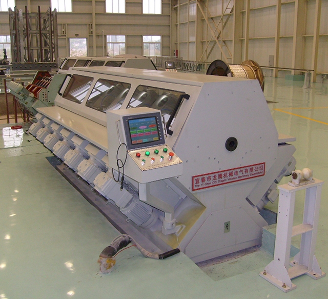 ITER-TF超導導體縮徑機